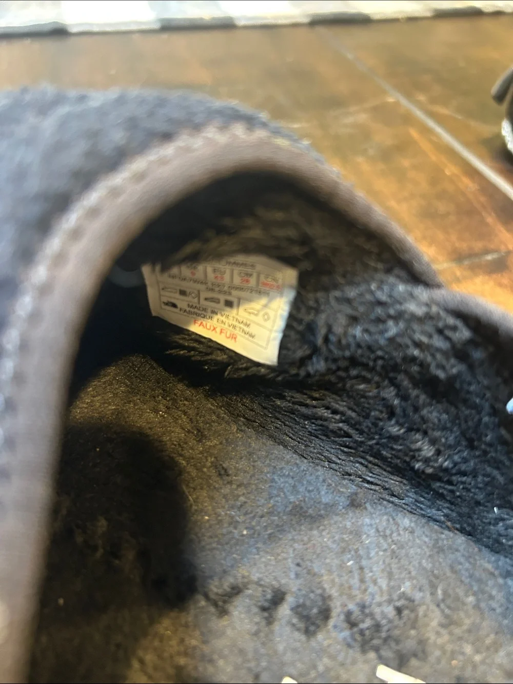 The North Face Black Quilted Slip-On Slippers